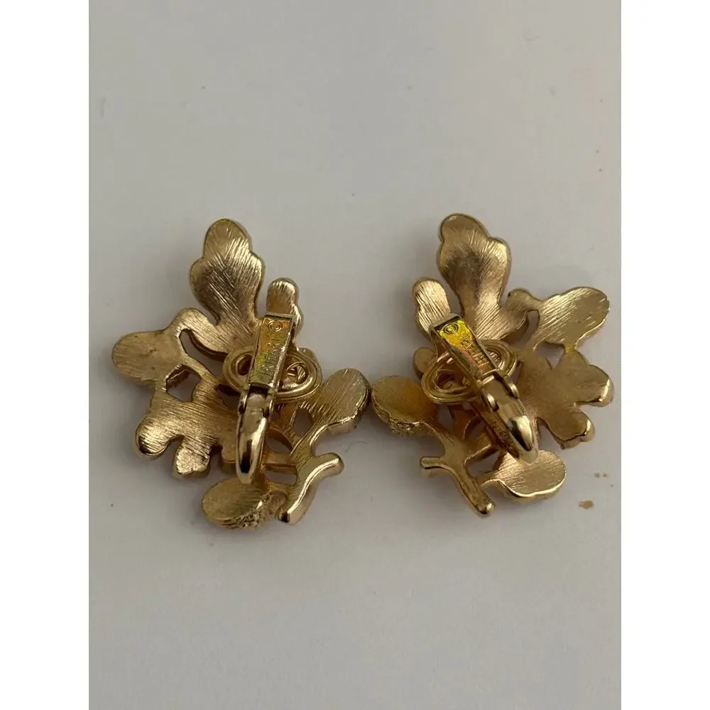 Vintage Ceown Trifari Brushed Gold Tone Oak Leaf & Acorn